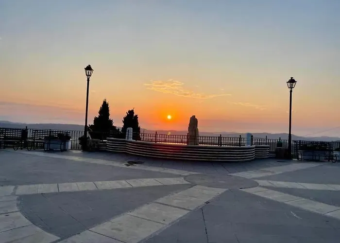 Mm Traditional Giannádes