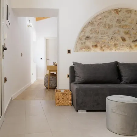 Villa Mm Traditional