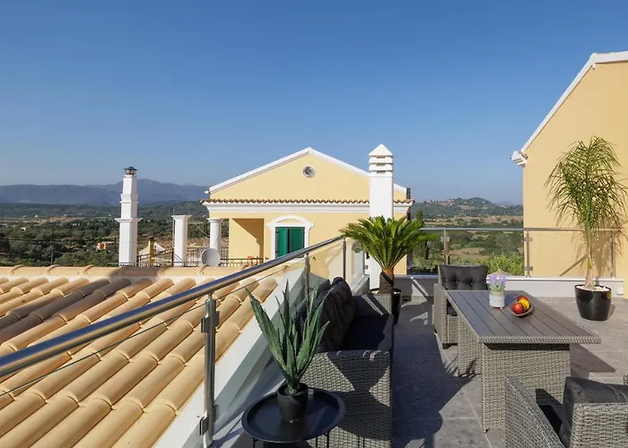 Mm Traditional Villa