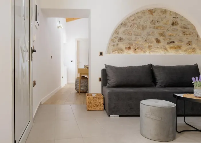 Villa Mm Traditional