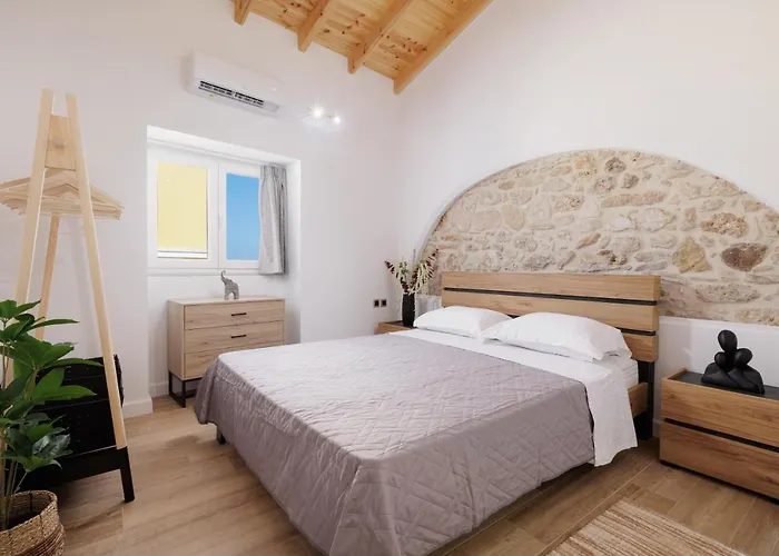 Mm Traditional Villa